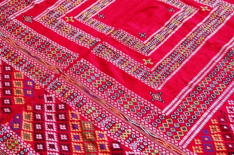 پارچه های دستباف ایرانی