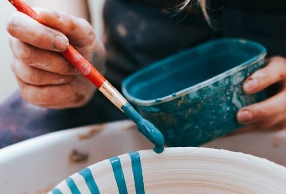 لایه‌ چینی با رنگ آکریلیک